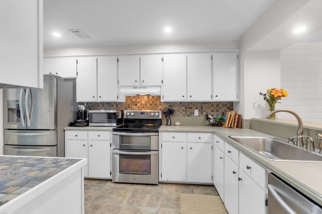 Photo of 1162 Shadow Lake Circle #44, Mount Pleasant, SC 29464 (MLS # 25031084)