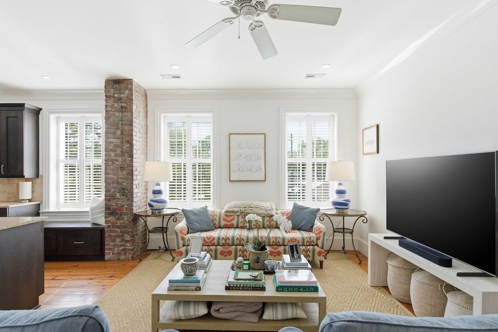 218 Venning Street Unit 2