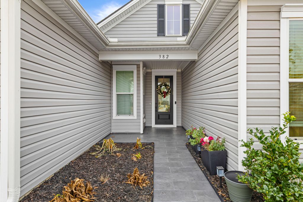 Photo of 382 Tupelo Lake Drive, Summerville, SC 29486 (MLS # 26000680)