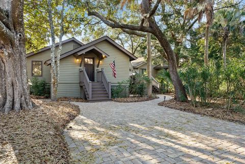 Photo of 472 Fiddlers Reach, Kiawah Island, SC 29455 (MLS # 26008870)