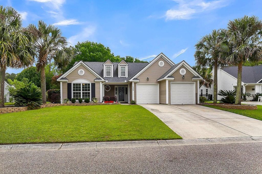 Photo of 1366 Sassafrass Circle, Mount Pleasant, SC 29466 (MLS # 26003160)