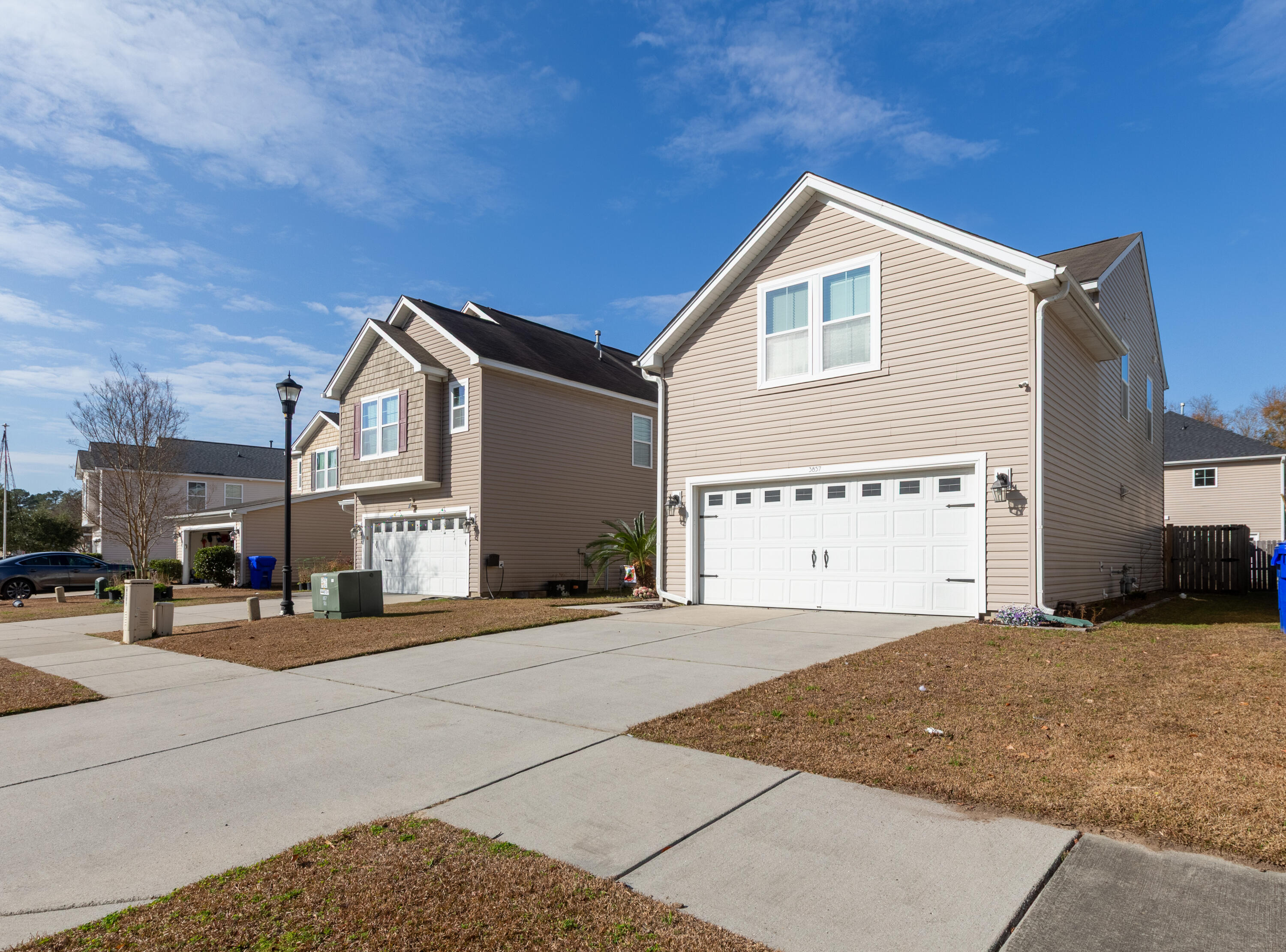 3857 Annapolis Way