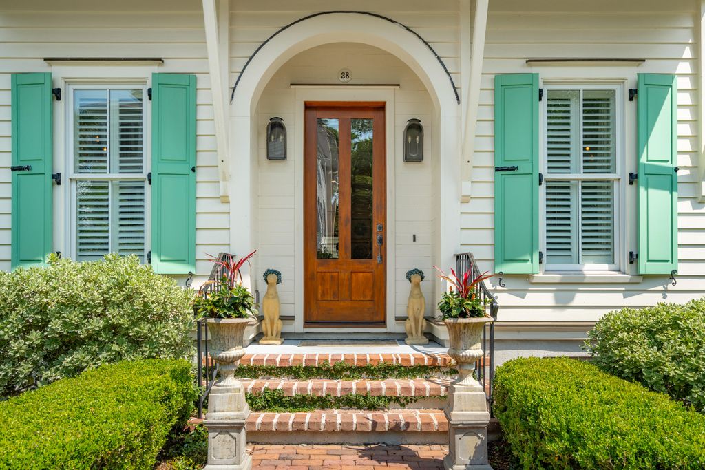 Photo of 28 Robert Mills Circle, Mount Pleasant, SC 29464 (MLS # 25015433)