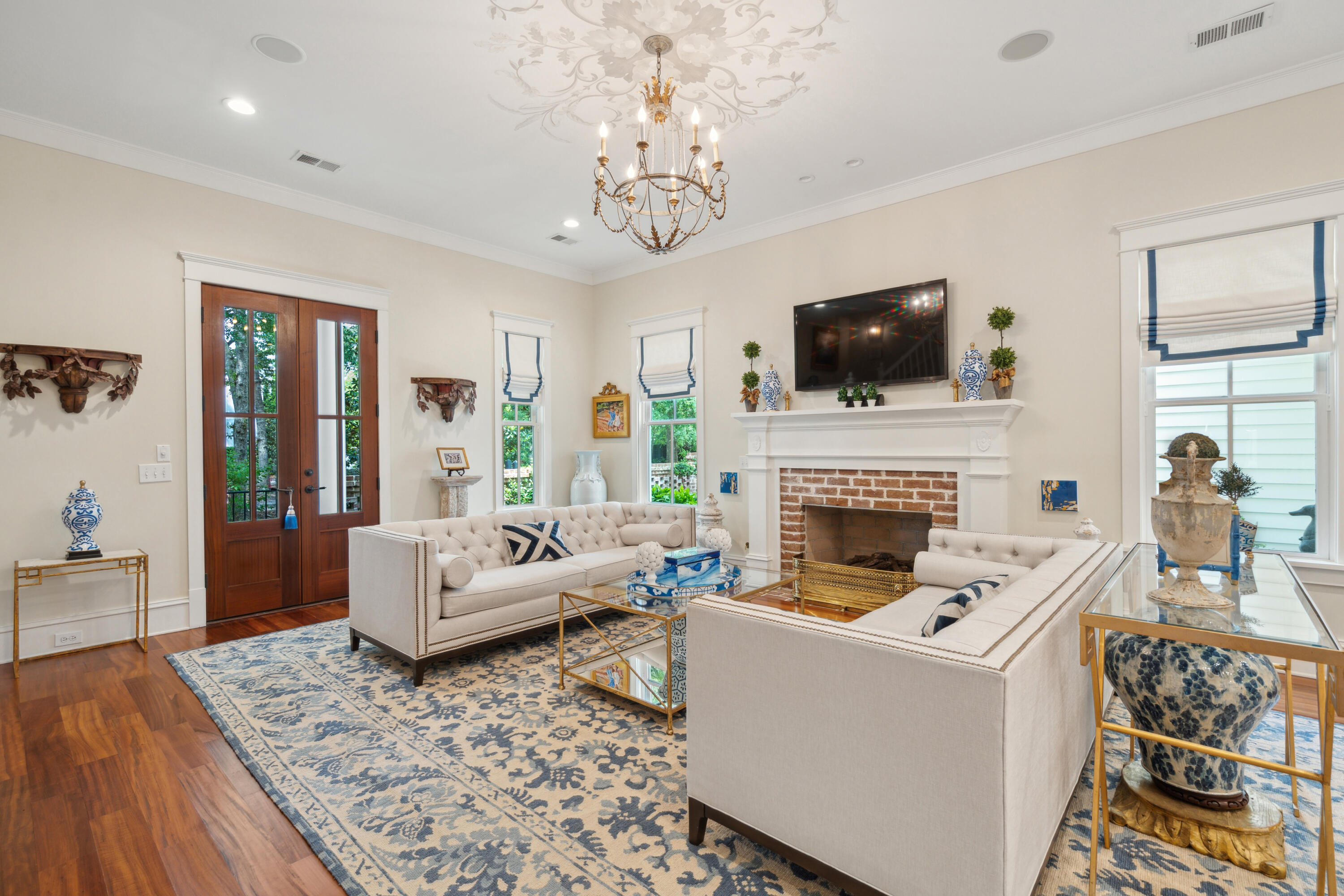28 Robert Mills Circle