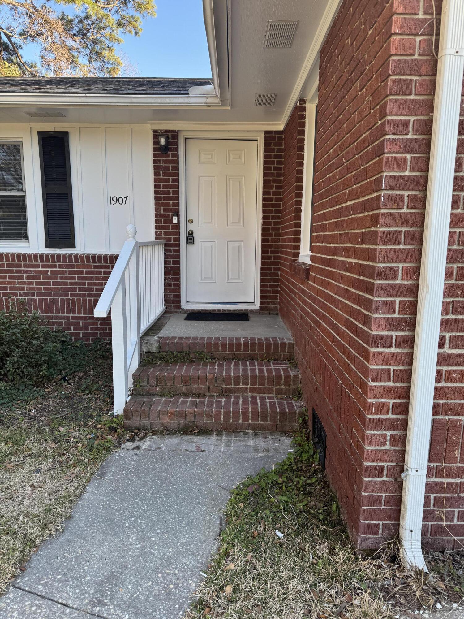 1907 Aichele Drive