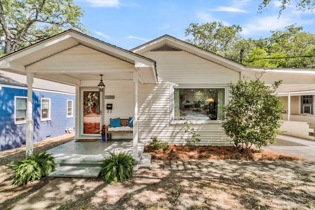 Photo of 1178 Leesville Street, North Charleston, SC 29405 (MLS # 26011579)