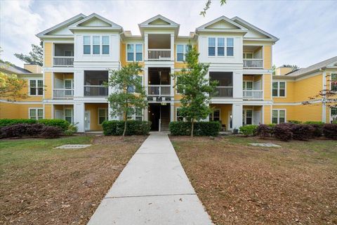 Photo of 1932 Chatelain Way, Mount Pleasant, SC 29464 (MLS # 26010666)