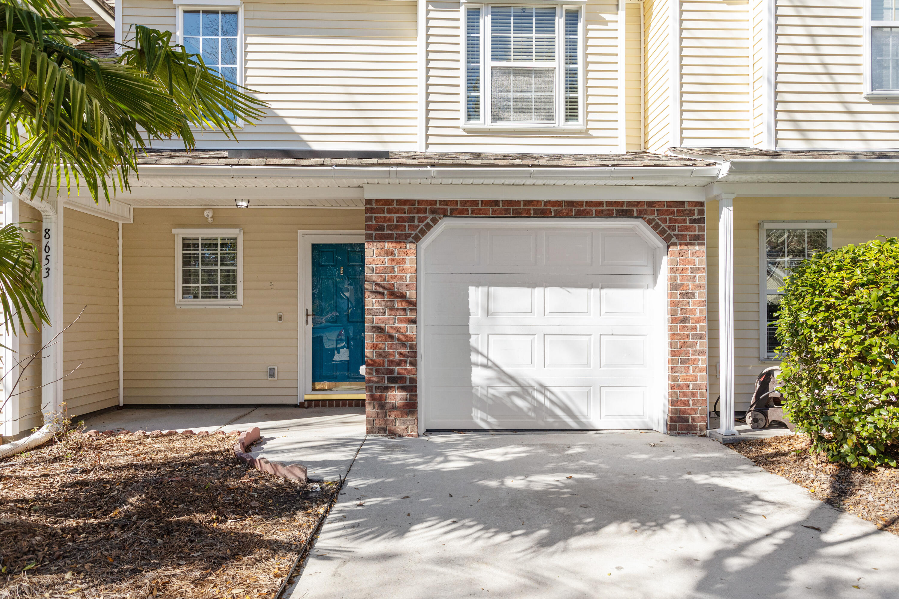 8653 Grassy Oak Trail