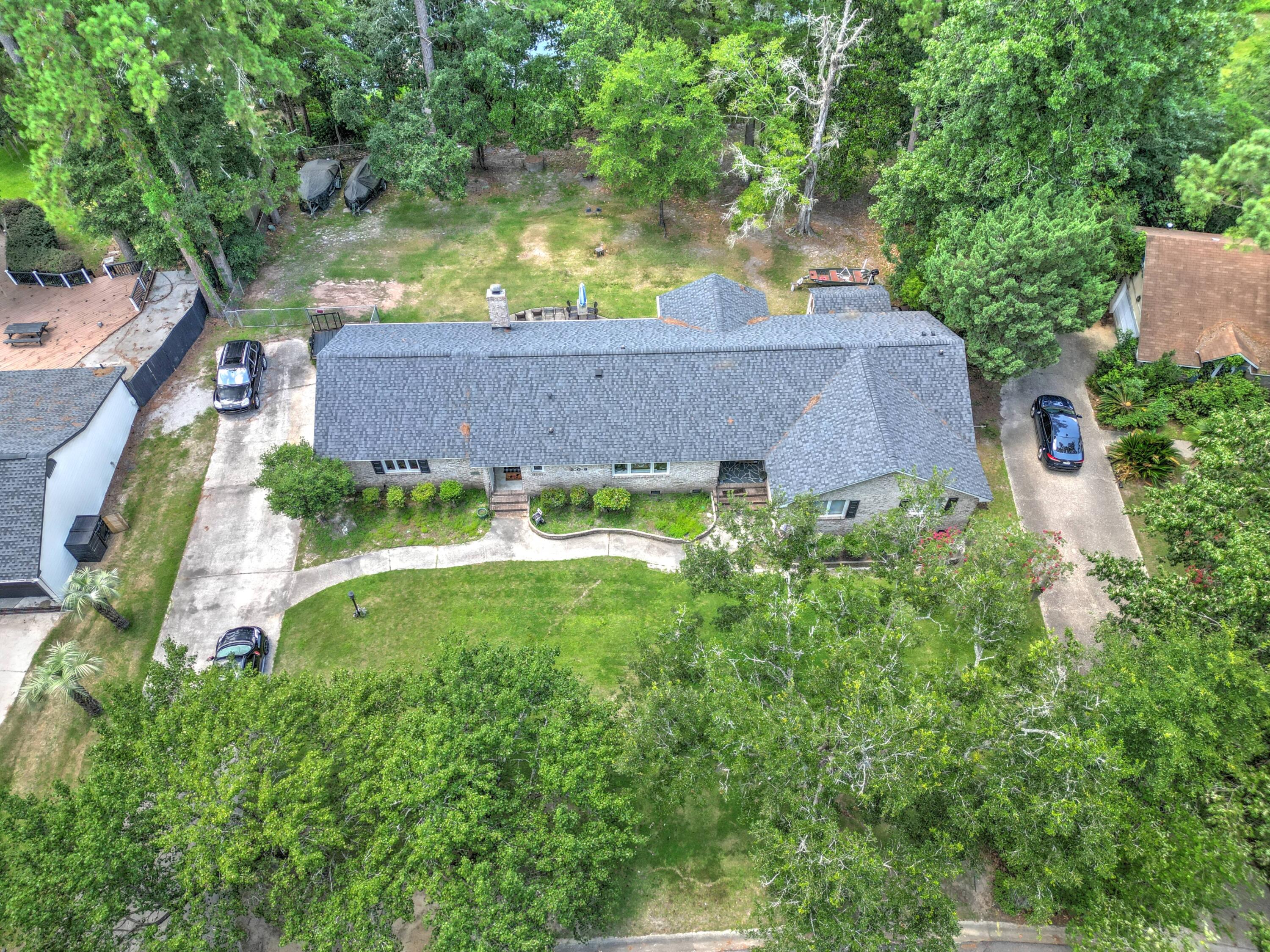 208 Shaftesbury Lane