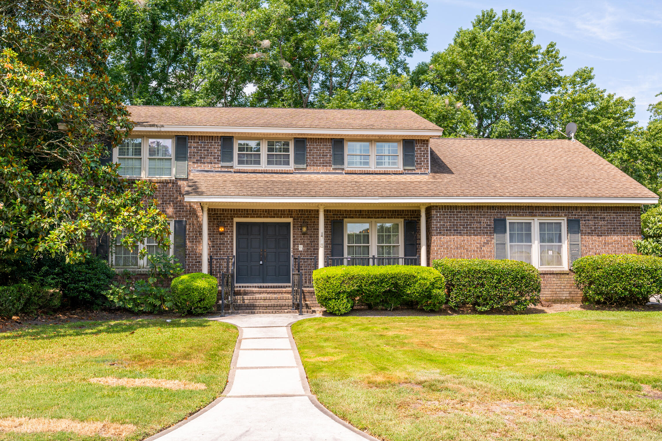 3 Waters Edge Court