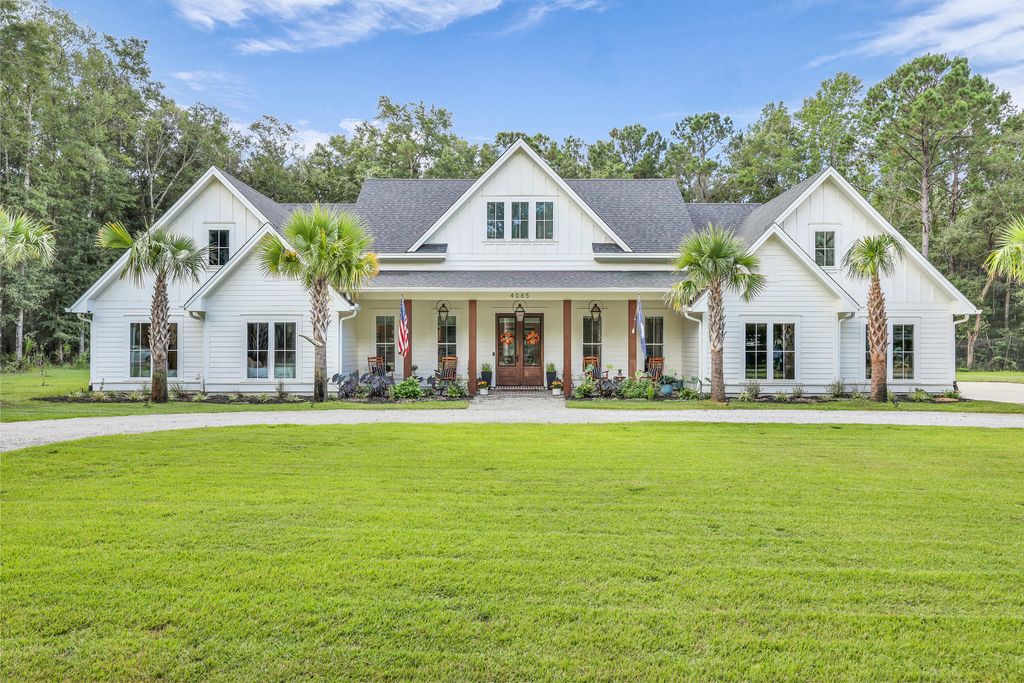 Photo of 4085 Seabiscuit Lane, Awendaw, SC 29429 (MLS # 25026156)