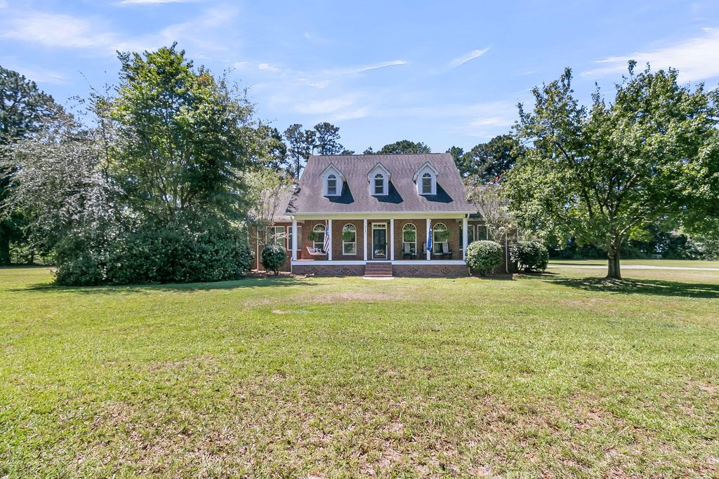 Photo of 113 Sommett Boulevard, Summerville, SC 29483 (MLS # 25024343)