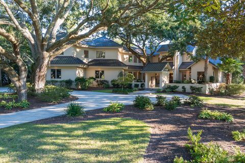 Photo of 65 N. Port Royal Drive, Hilton Head Island, SC 29928 (MLS # 25028871) Photo of 65 N. Port Royal Drive, Hilton Head Island, SC 29928 (MLS # 25028871)