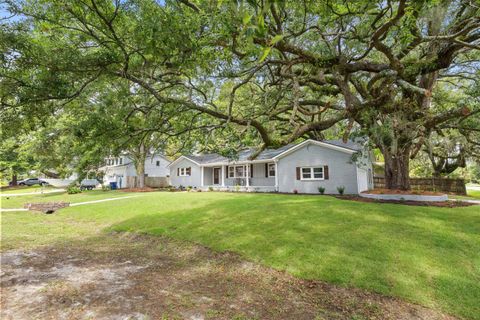 Photo of 2335 S Lander Lane, Charleston, SC 29414 (MLS # 25019130)