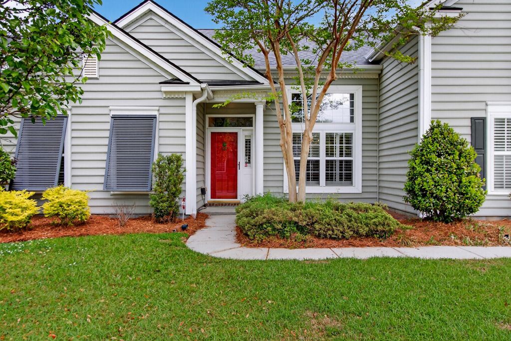 Photo of 152 Back Tee Circle, Summerville, SC 29485 (MLS # 26009681)