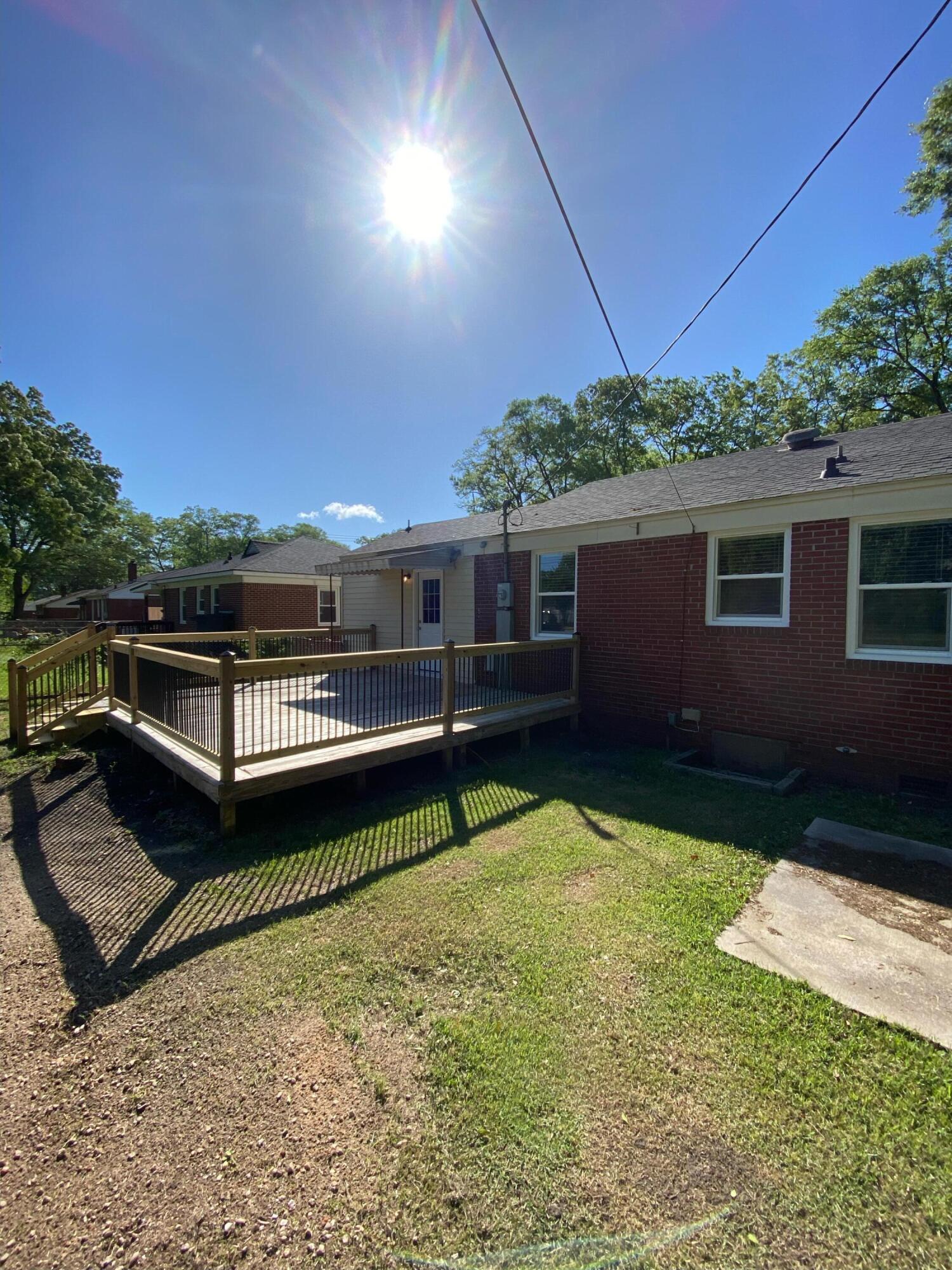 1210 Sunnyside Drive