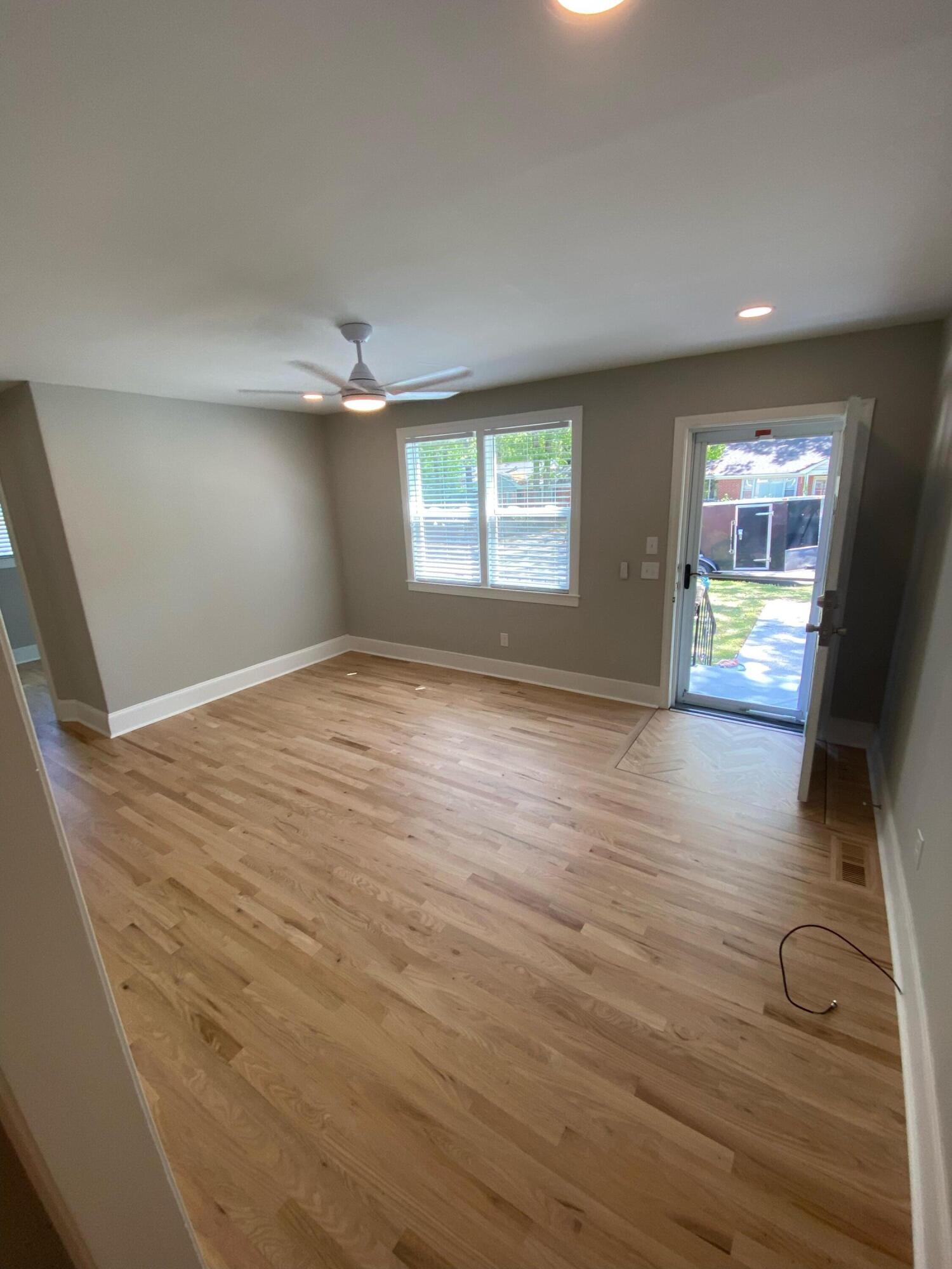 1210 Sunnyside Drive
