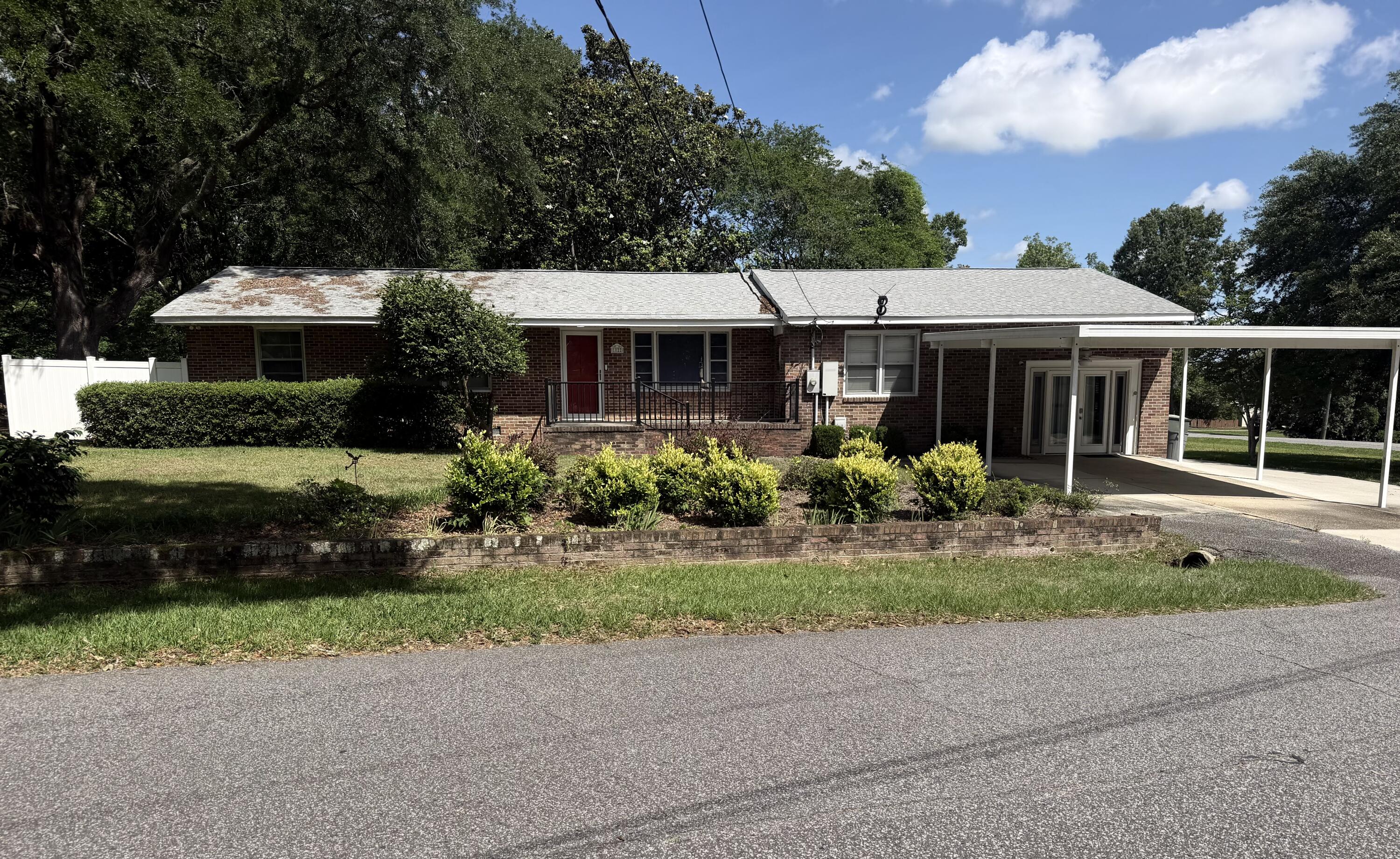 1022 Riverview Drive