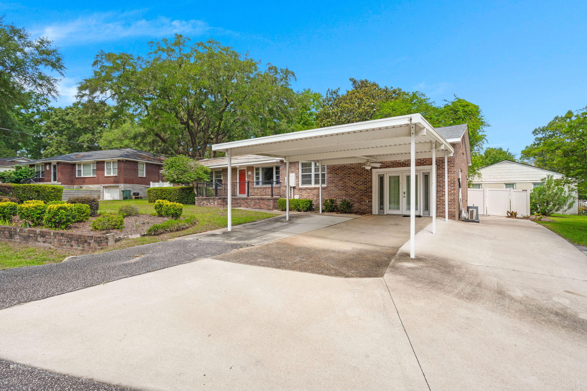 1022 Riverview Drive