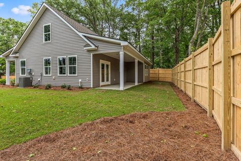 A home in North Charleston