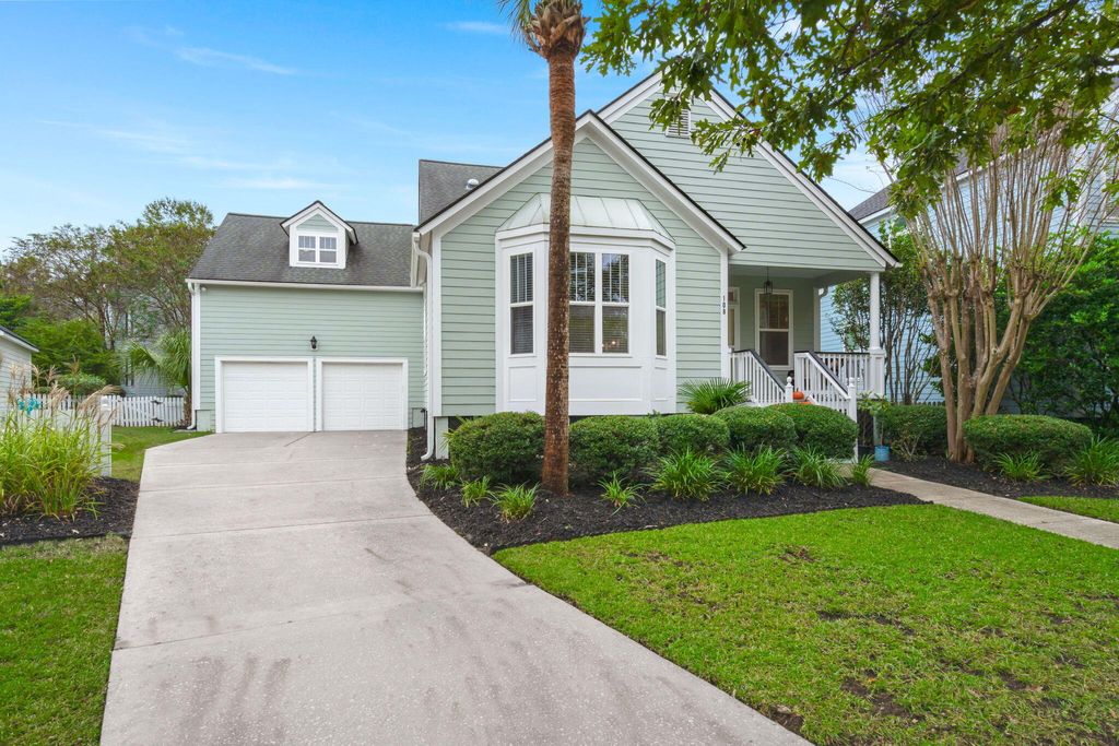 Photo of 108 Mellish Court, Charleston, SC 29492 (MLS # 25027963)