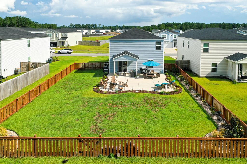 Photo of 541 Spanish Wells Road, Summerville, SC 29486 (MLS # 25019476)