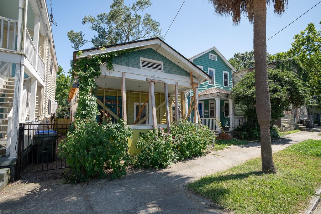 Photo of 63 Nunan Street, Charleston, SC 29403 (MLS # 25029096)
