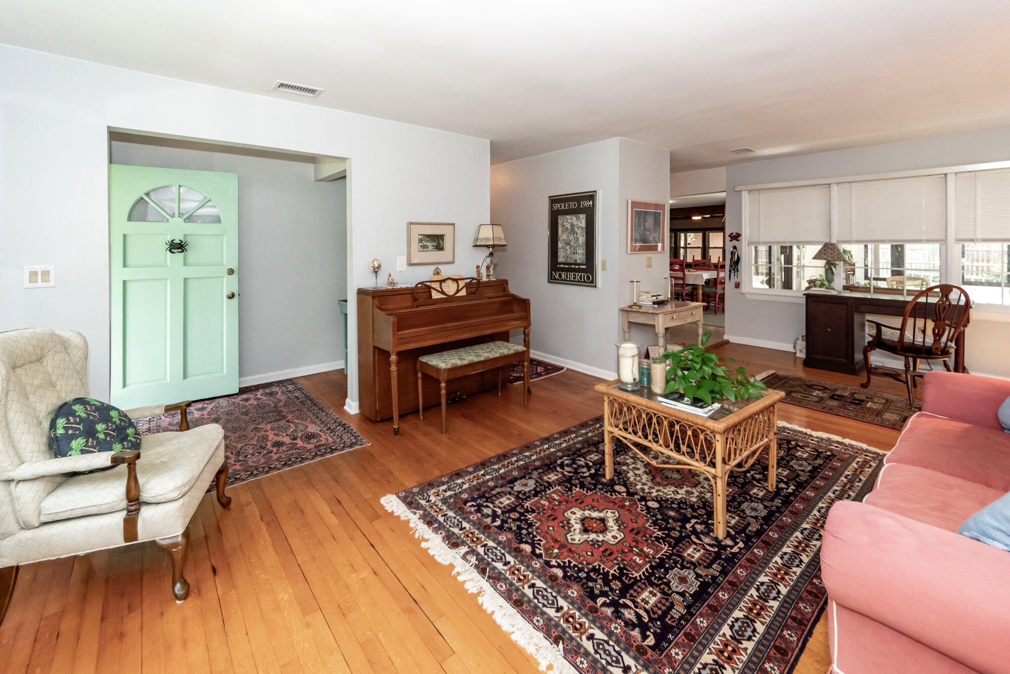 18 24th Avenue