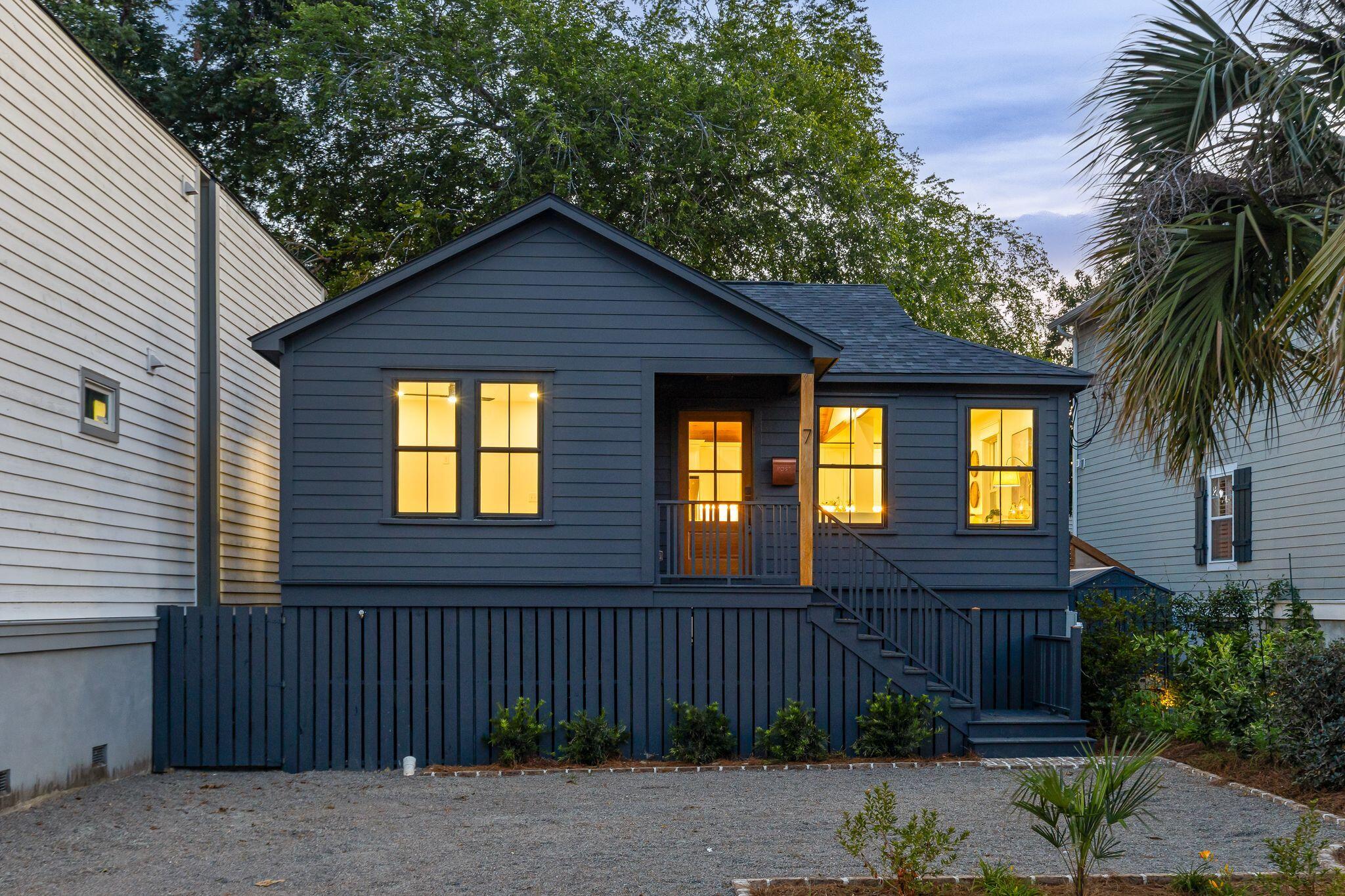 7 Larnes Street