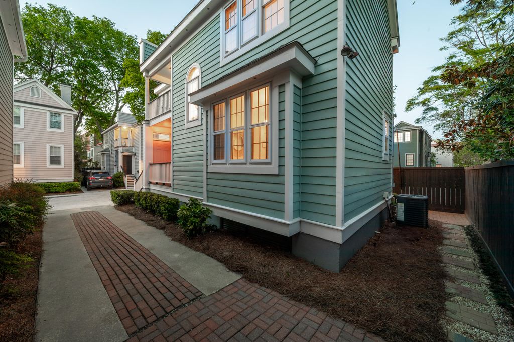 Photo of 108 Smith Street #Unit 108-H, Charleston, SC 29403 (MLS # 26011160)