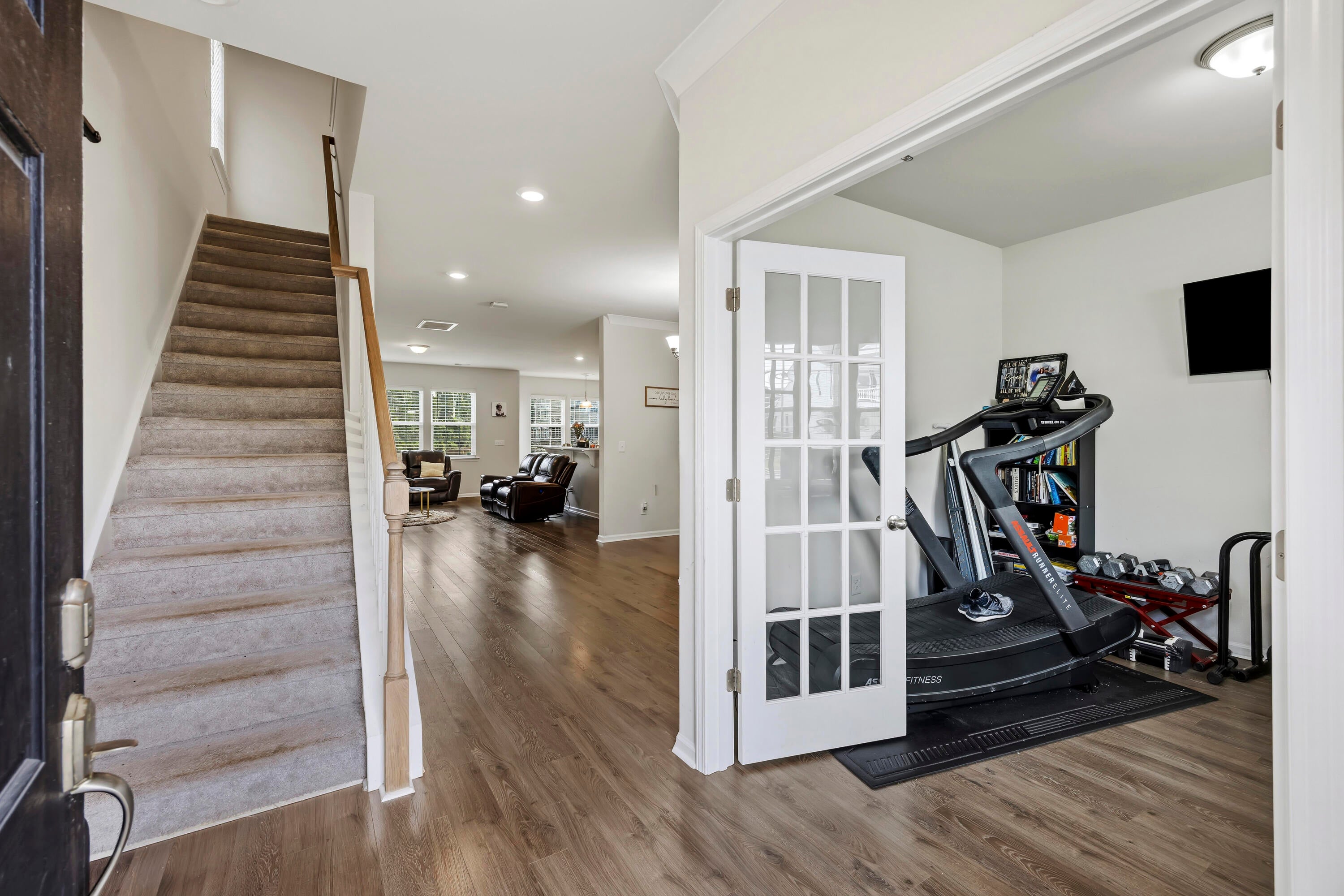 9904 Pin Cherry Court