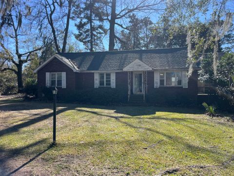 Photo of 2062 Lake Avenue, Charleston, SC 29414 (MLS # 26001698)
