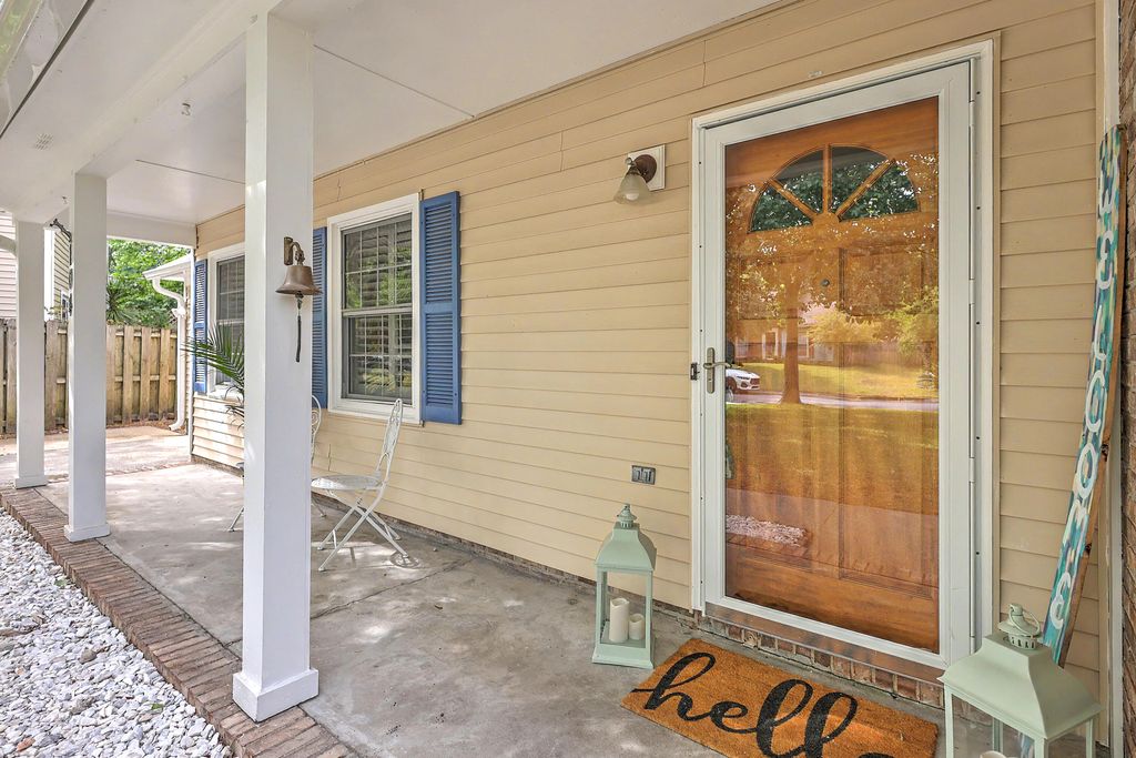 Photo of 104 Kings Court, Goose Creek, SC 29445 (MLS # 26012582)