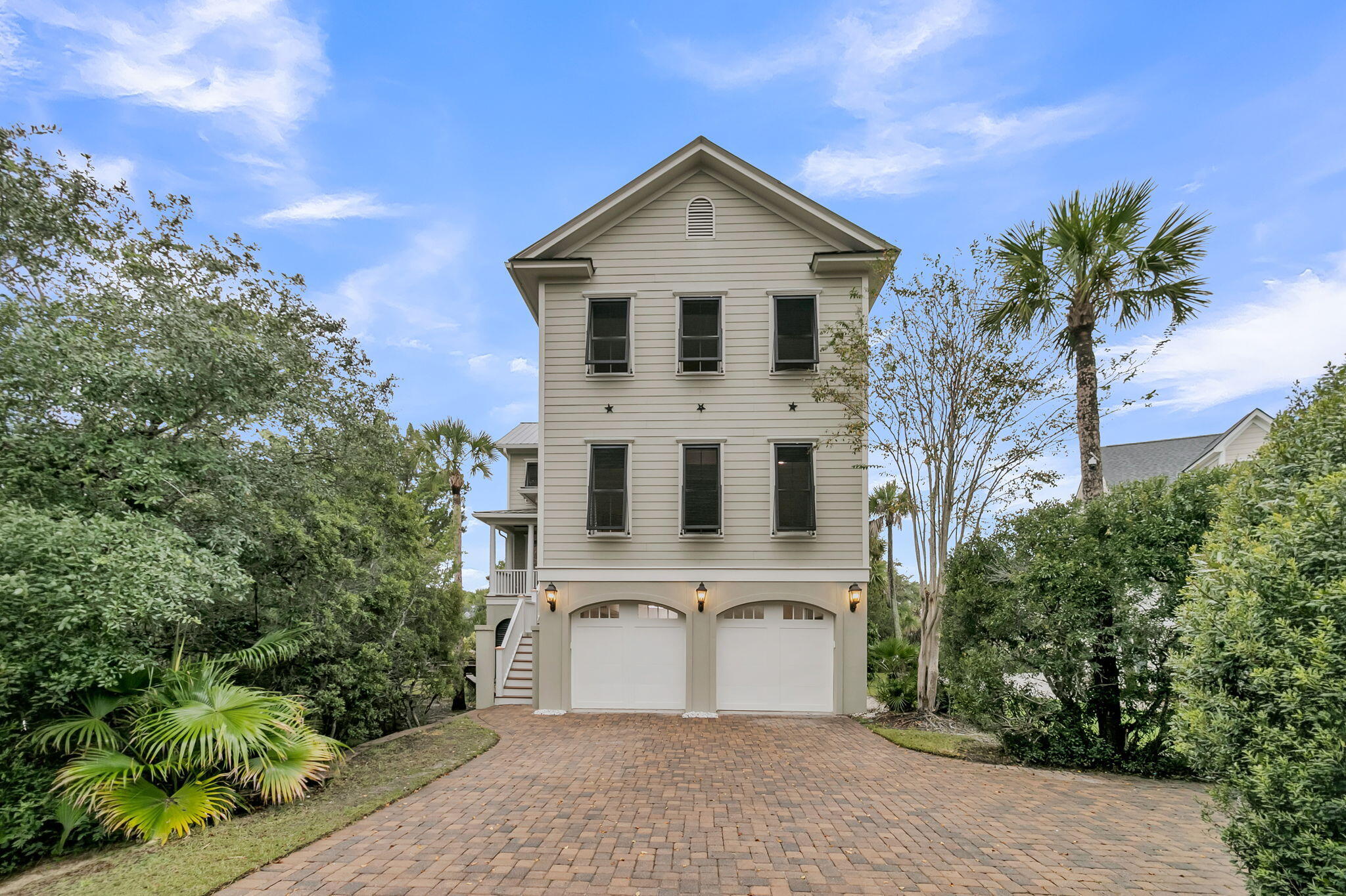 2753 Oak Manor Drive