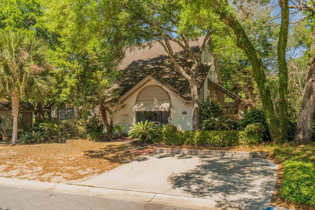 Photo of 307 Mallard Court, Mount Pleasant, SC 29464 (MLS # 26011204)