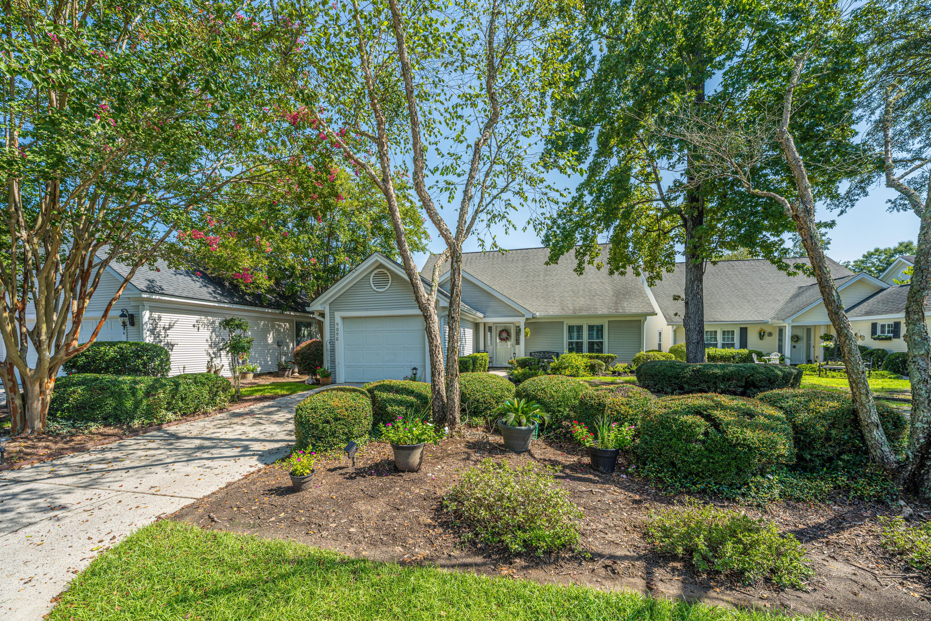 9090 Hadley Court
