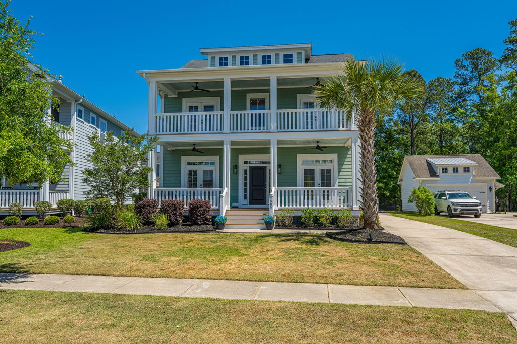 Photo of 1585 Bourne Crossing, Mount Pleasant, SC 29466 (MLS # 26011492)