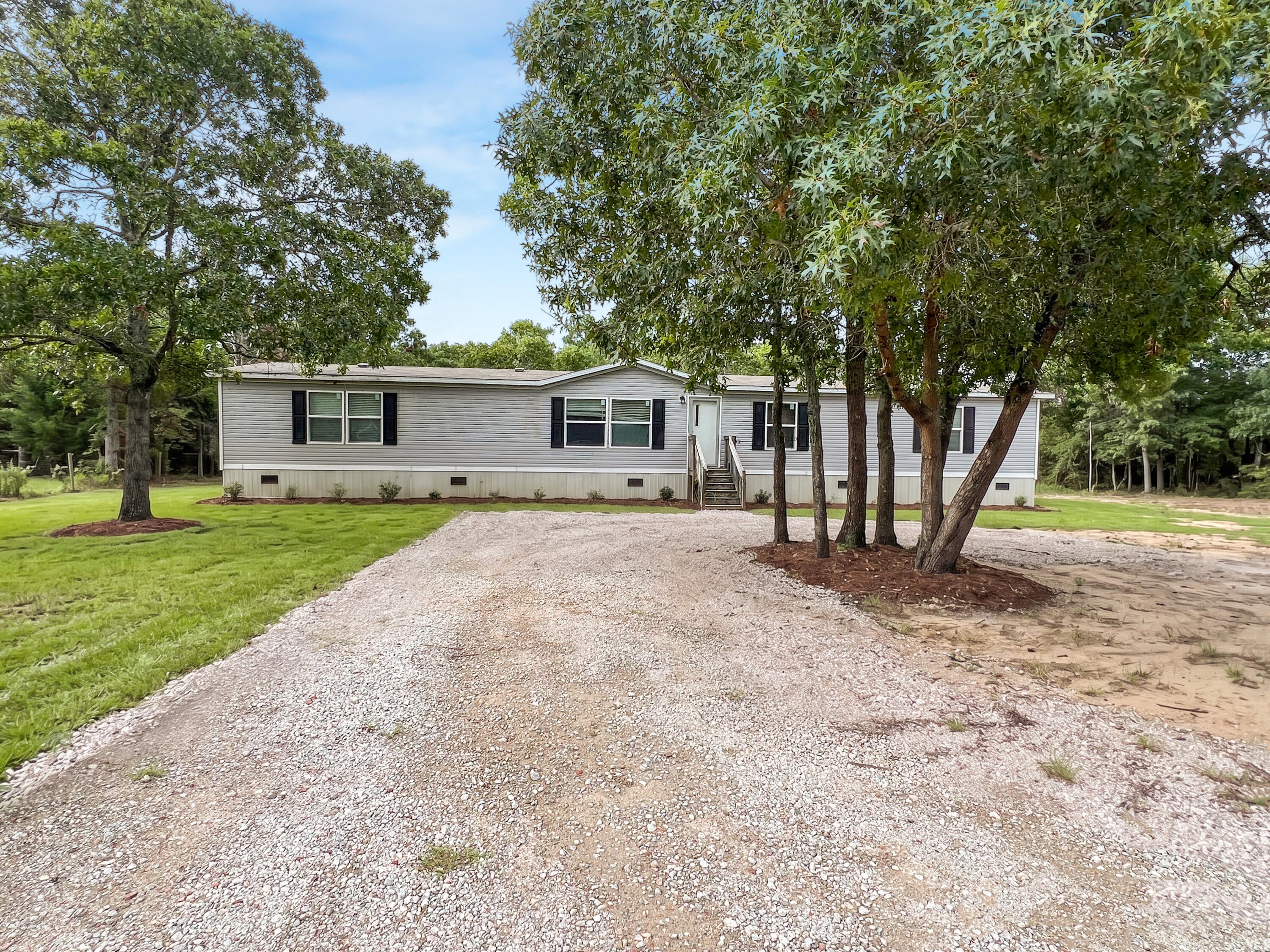 1860 Springvale Rd Rd, Lugoff, SC, 29078
