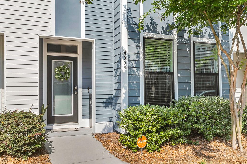 Photo of 4559 Mixson Avenue, North Charleston, SC 29405 (MLS # 26011865)