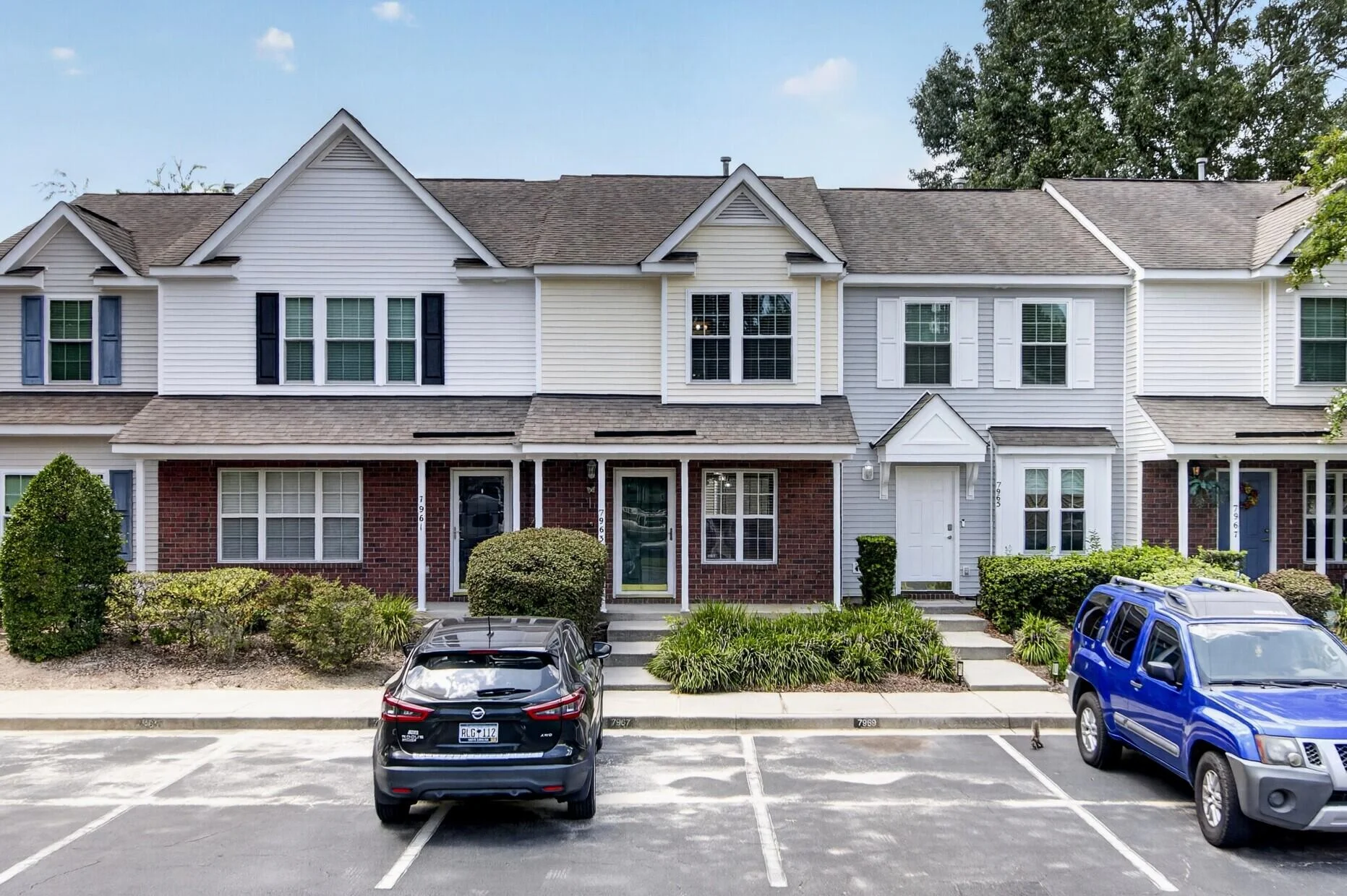 7963 Shadow Oak Drive