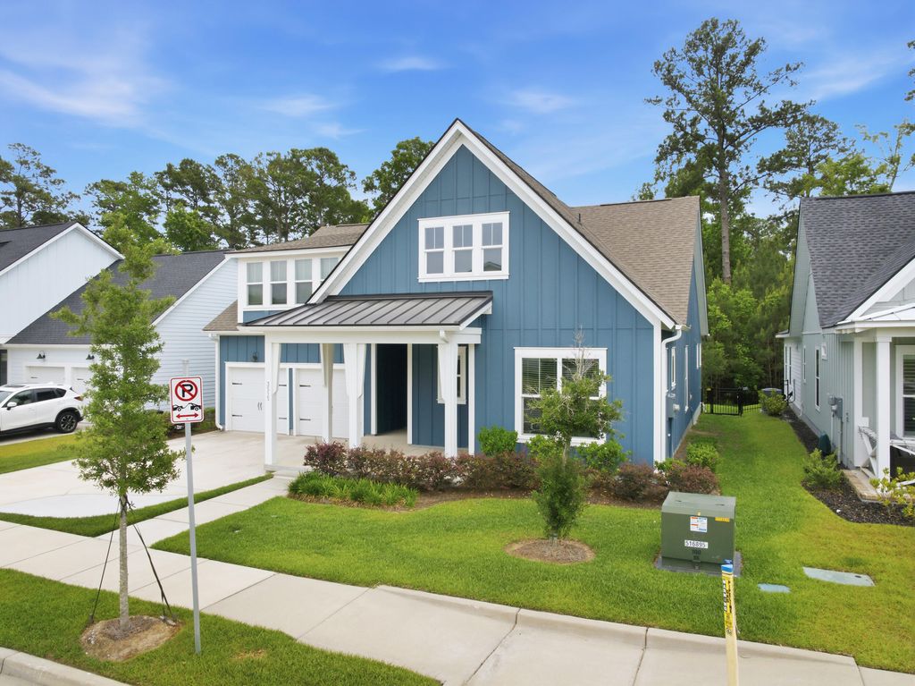 Photo of 3515 Matisse Street, Charleston, SC 29492 (MLS # 26013694)