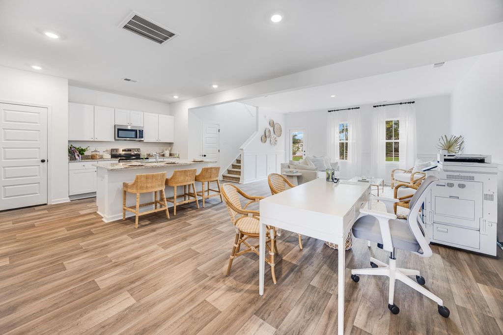 Photo of 147 Fern Bridge Drive, Summerville, SC 29483 (MLS # 26001930)