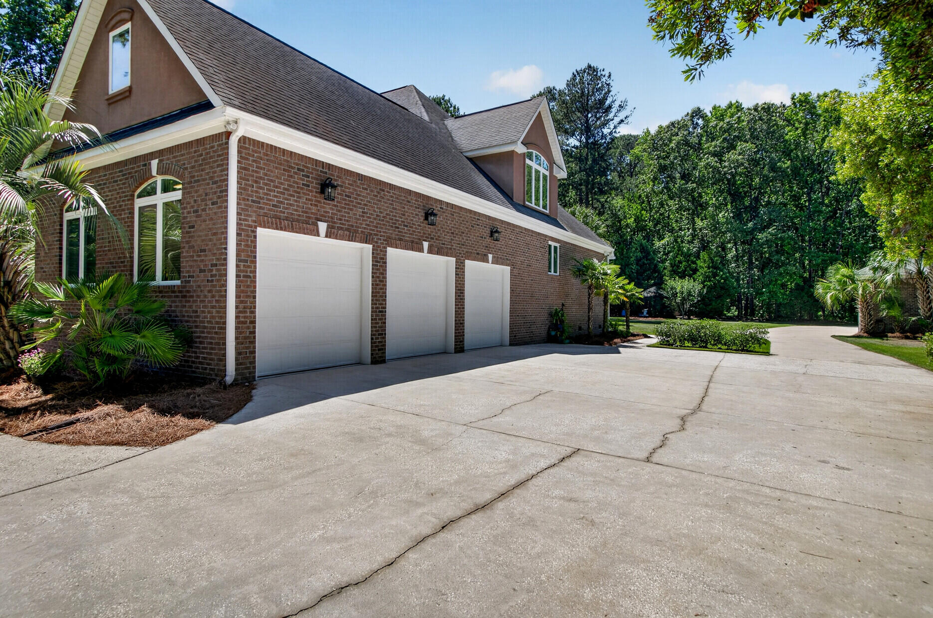 105 Satling Court