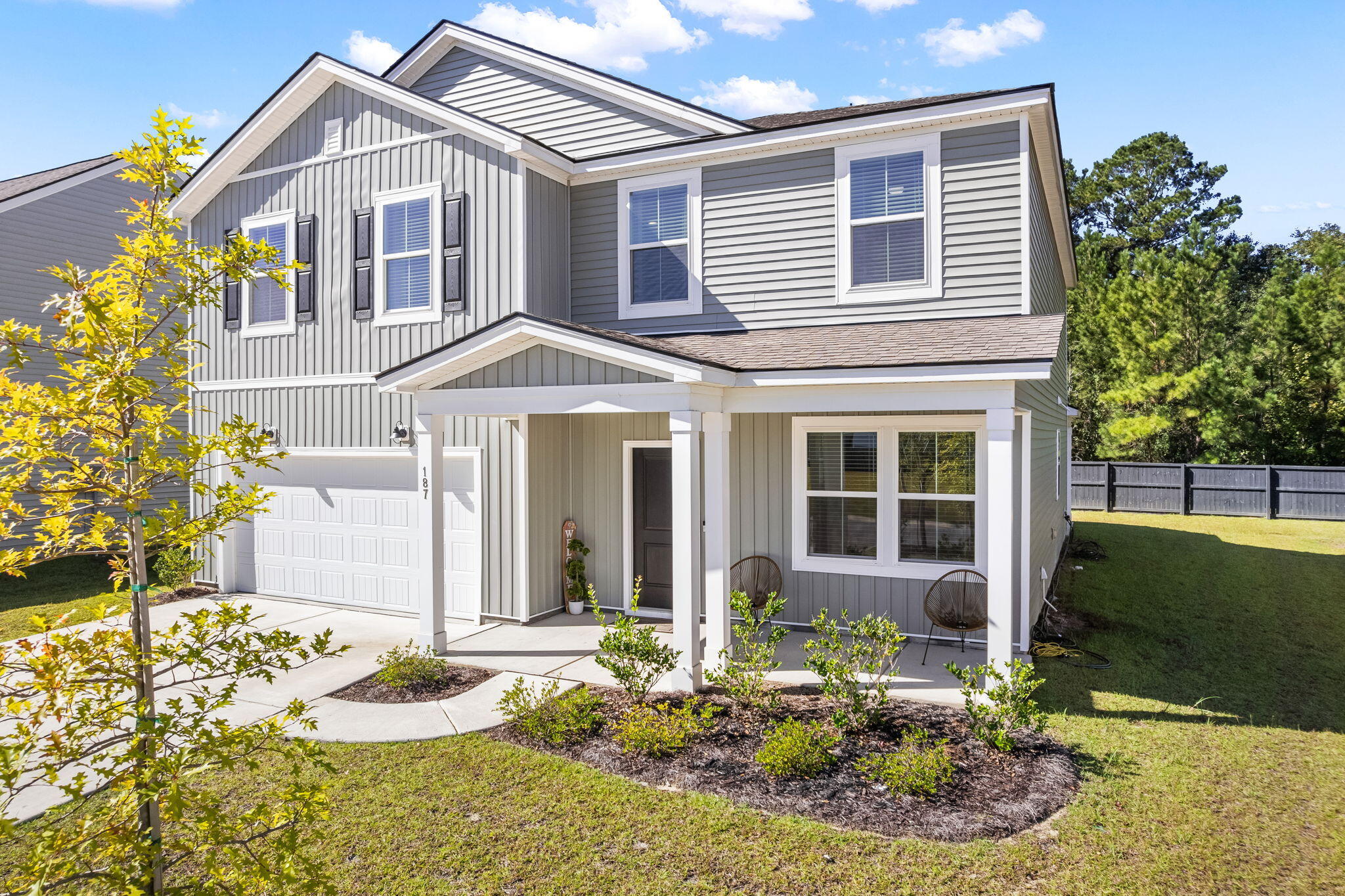 187 W Bradford Pointe Drive
