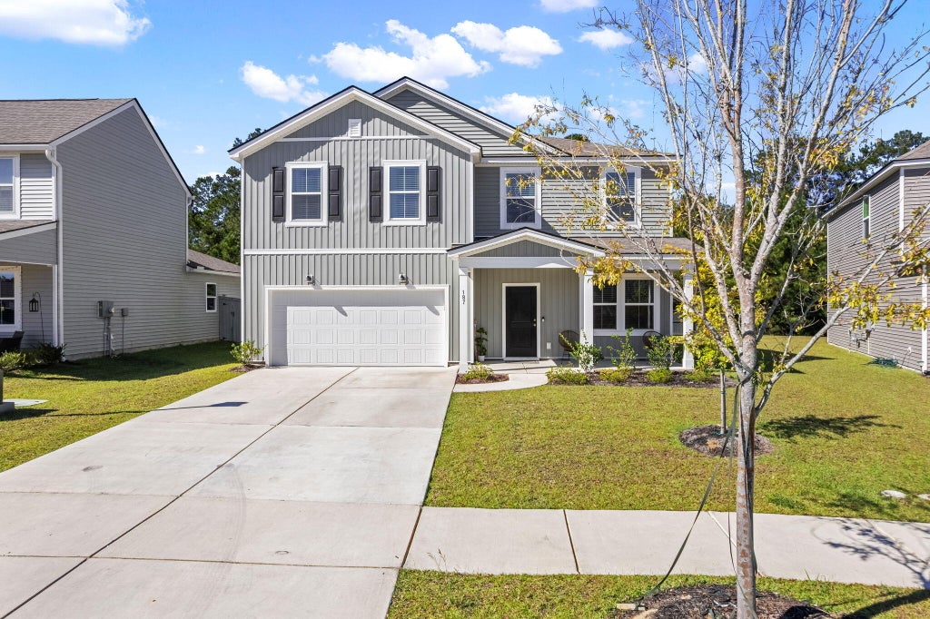 Photo of 187 W Bradford Pointe Drive, Summerville, SC 29486 (MLS # 26029168)