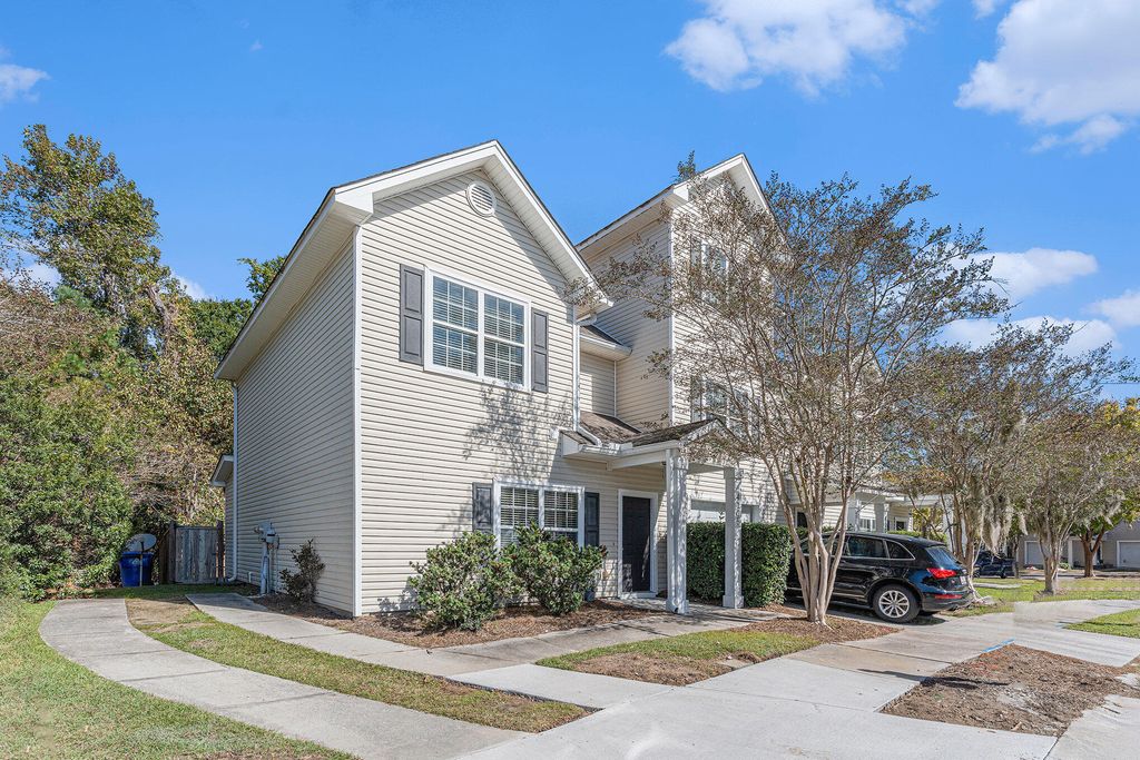 Photo of 4105 Perrine St. Street, Charleston, SC 29414 (MLS # 25029315)