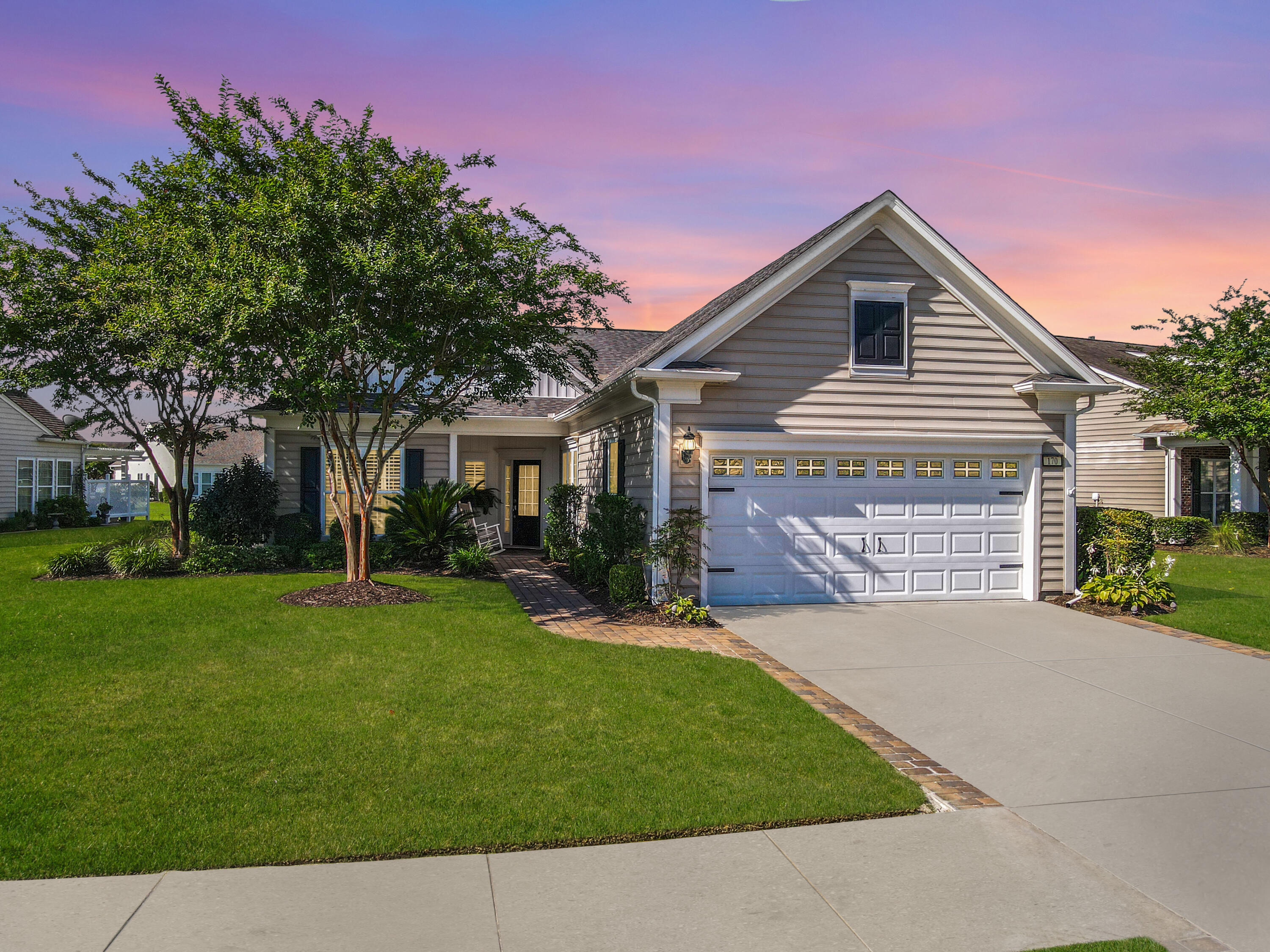 View Summerville, SC 29486 house