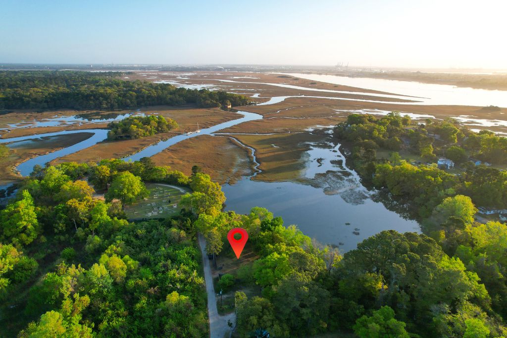 Photo of 1022 Justin Avenue, Charleston, SC 29407 (MLS # 26009250)