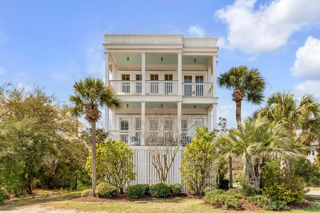 Photo of 904 Middle Street, Sullivans Island, SC 29482 (MLS # 25027769)
