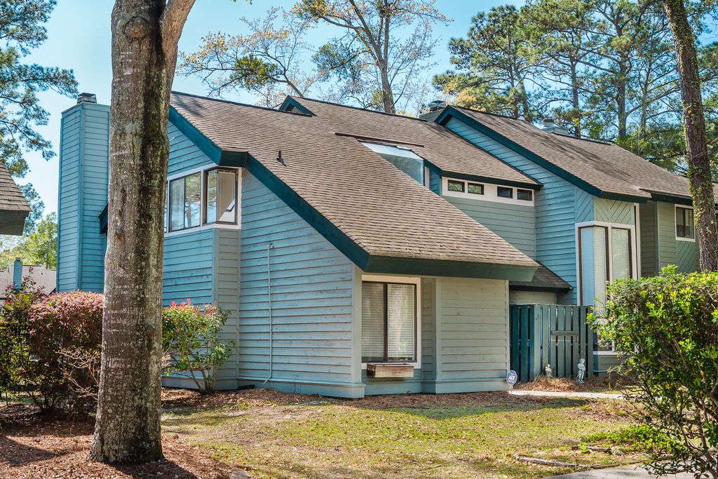 Photo of 1133 Shadow Lake Circle #29, Mount Pleasant, SC 29464 (MLS # 26009153)